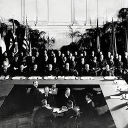 CIEN AÑOS DEL TRATADO  NAVAL DE WASHINGTON