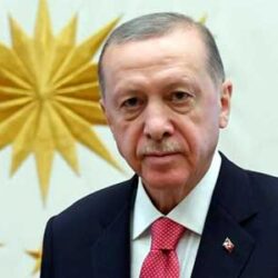 Turquía toma a la OTAN como rehén