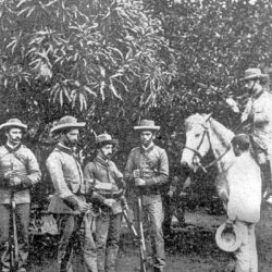 LA FAMILIA HÉROE DE CUBA. Guardia Civil 1895