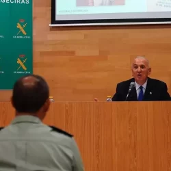 El coronel Jesús Núñez diserta en Algeciras sobre las funciones de la Guardia Civil