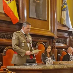 El Jefe de Estado Mayor del Ejército, investido Caballero de Honor de la Real Orden de Caballeros de María Pita