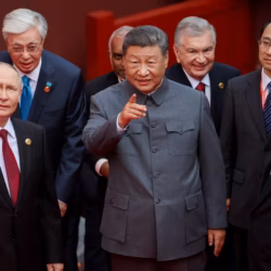 FIN DEL CICLO I /26 DE AEME «CHINA EN LA NUEVA ERA GEOPOLITICA»: CHINA INTENTA LIDERAR EL “MUNDO HOLISTICO”