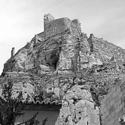 Póngame una docena de... castillos. Miguel Aparici